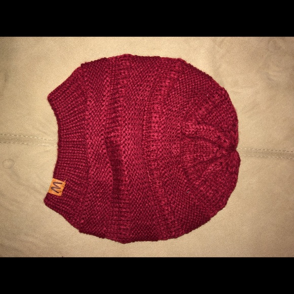 Womens beanie - Picture 1 of 2